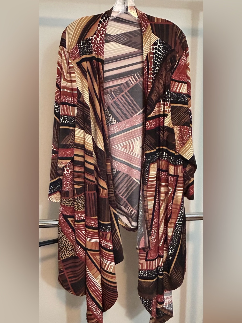 Avenue Rust, Brown & Cream Patterned Drape Cardigan Cape